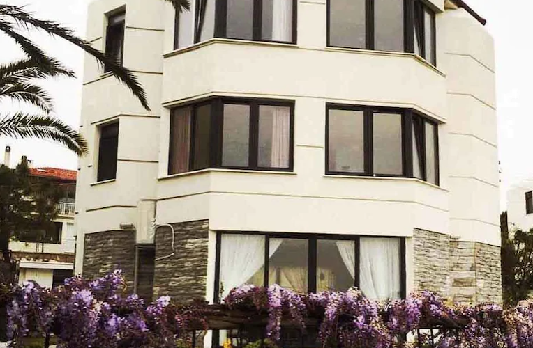 Cunda Şira Hotel