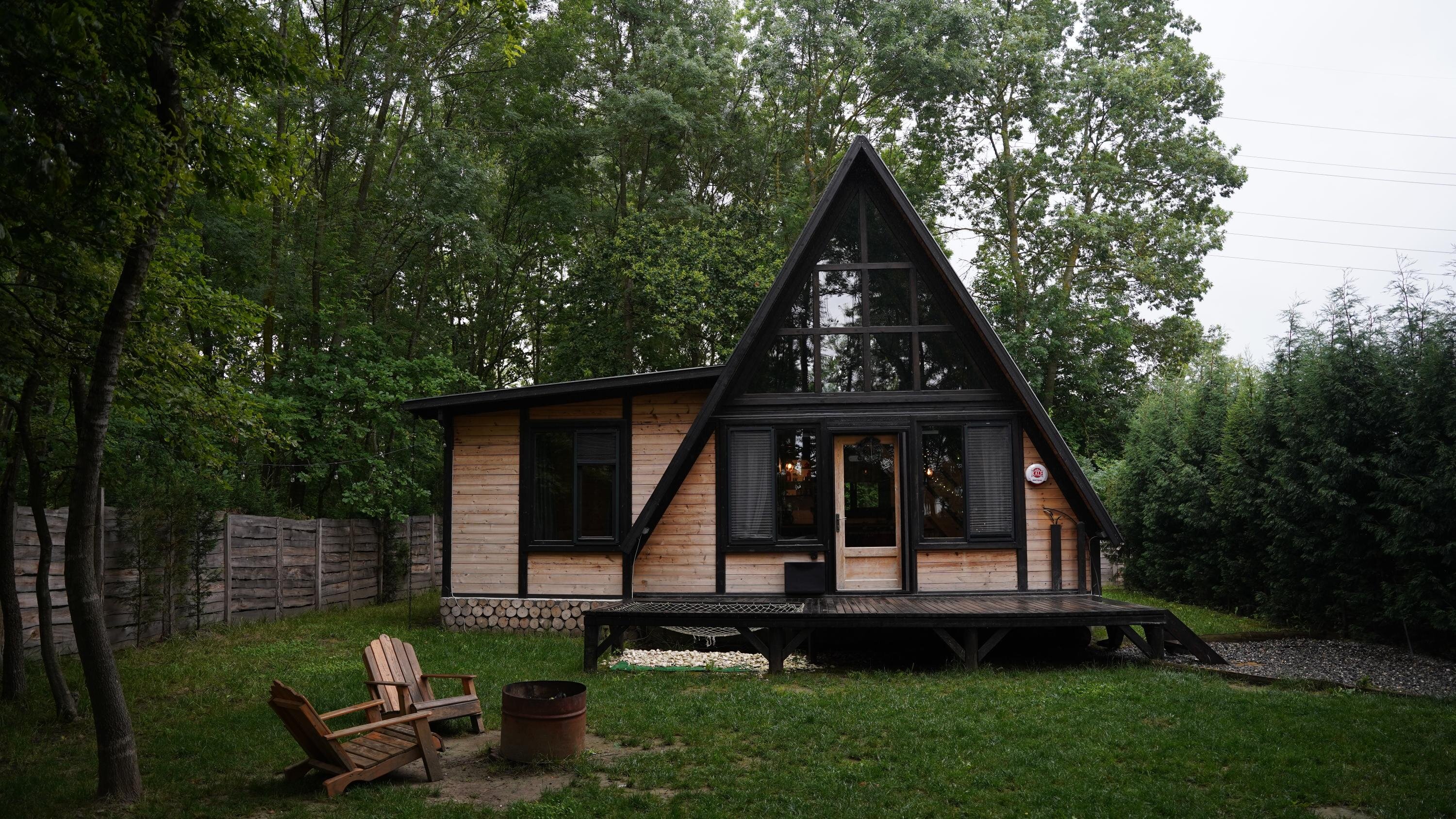 Pentalow Cabin · 22