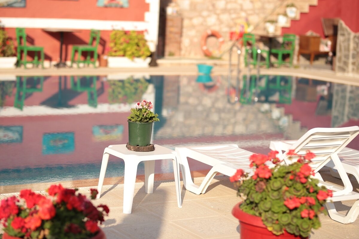 Tunç Otel · 33