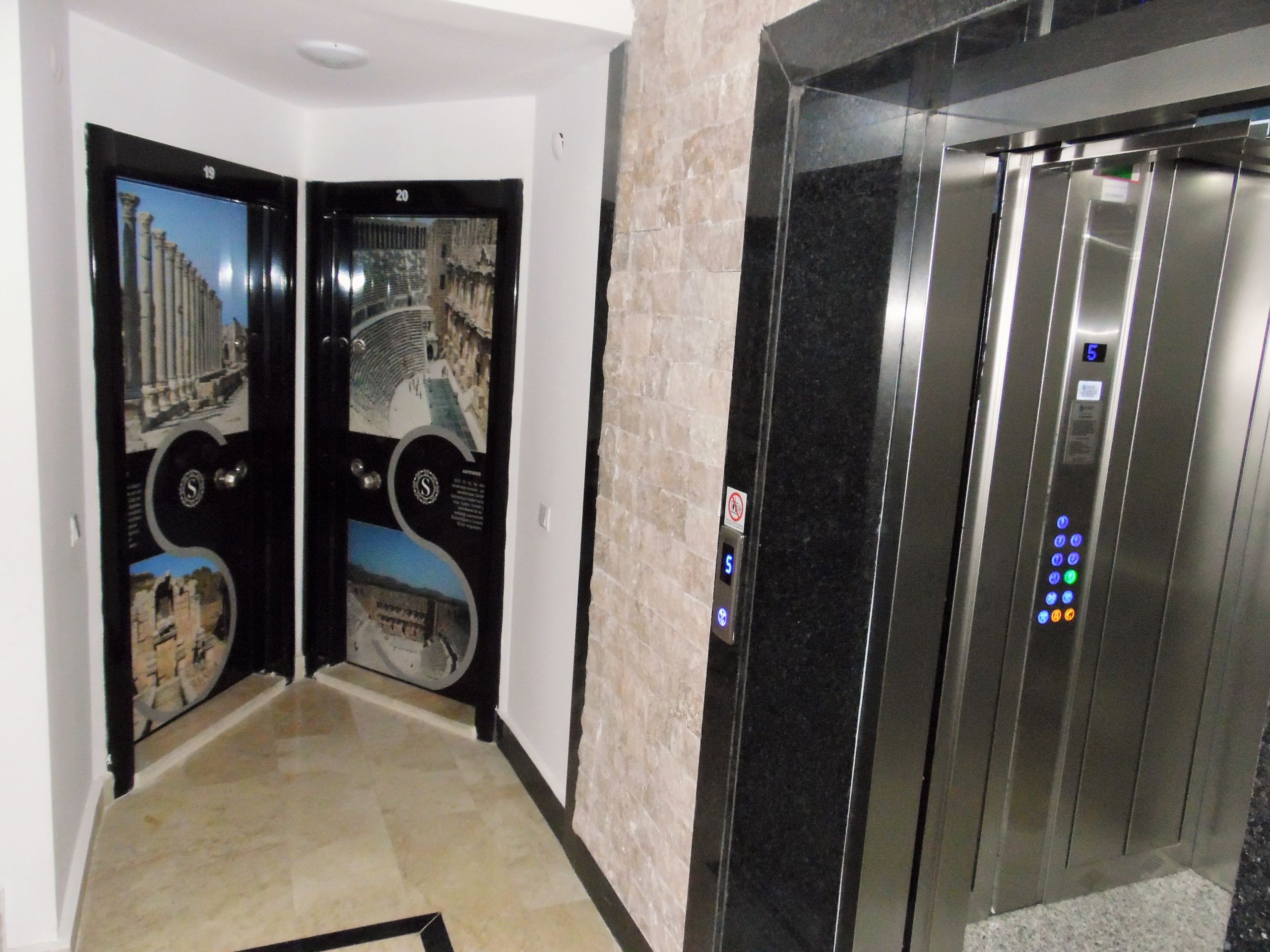Sare Suites