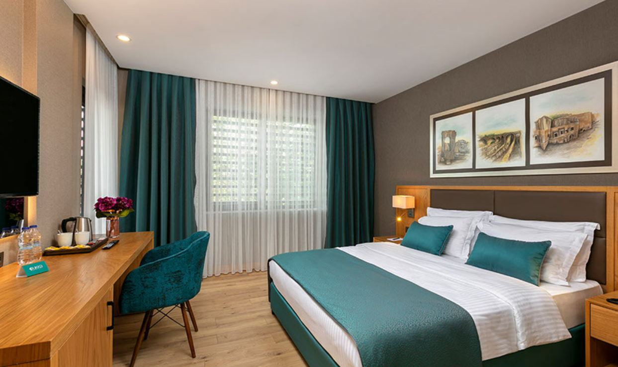 Pukka Hotel