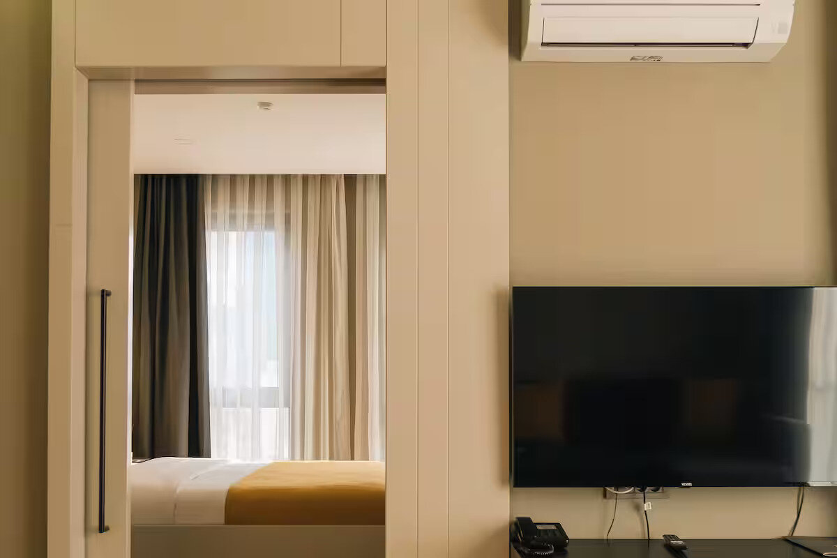 Vesta Rooms · 23