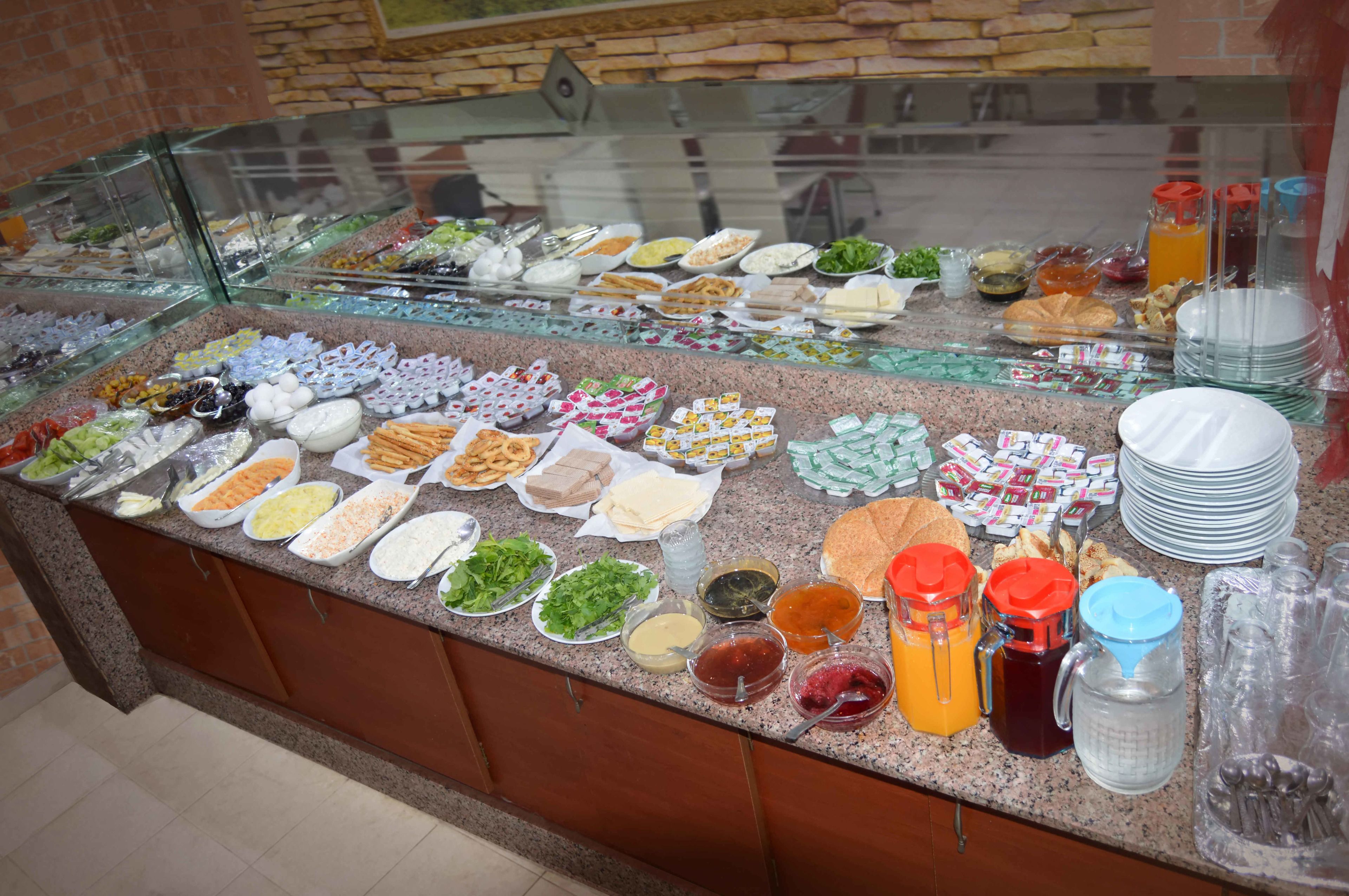 Yunus Hotel
