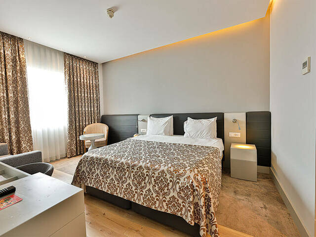 Ramada Hotel & Suites by Wyndham Istanbul Atakoy