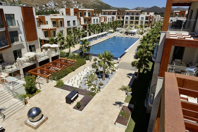 Sundance Suites Hotel & Spa