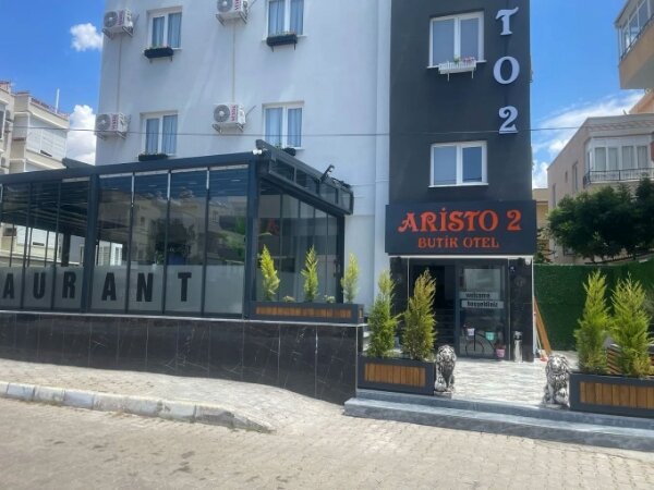 Aristo 2 Otel