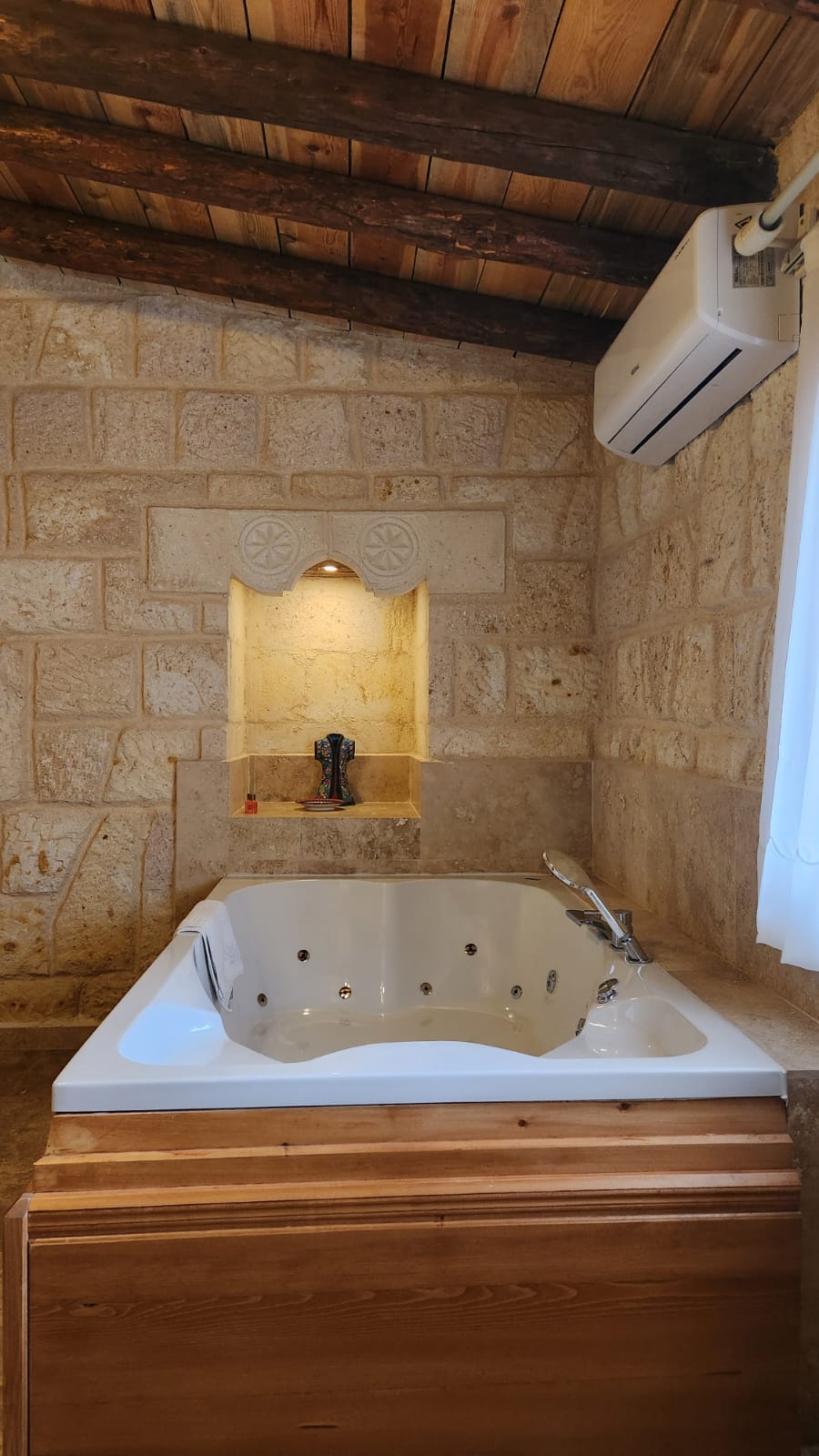 King Suite Room (Jacuzzi)