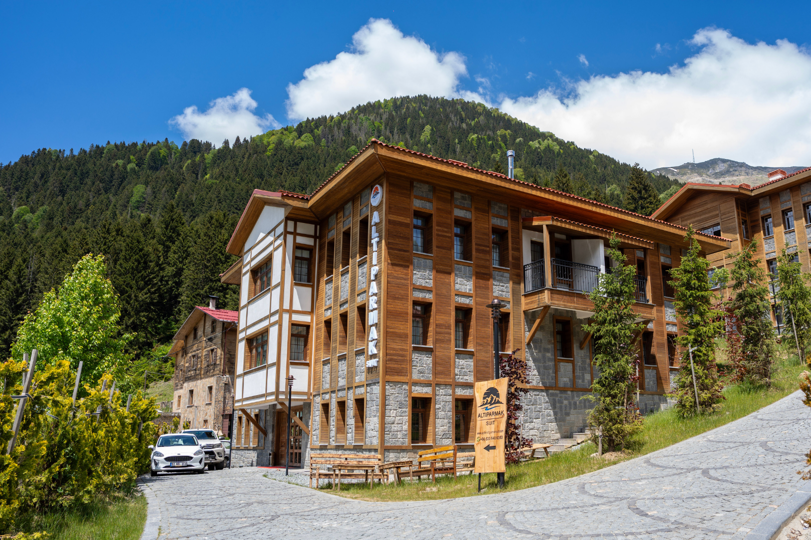 Otel Altıparmak