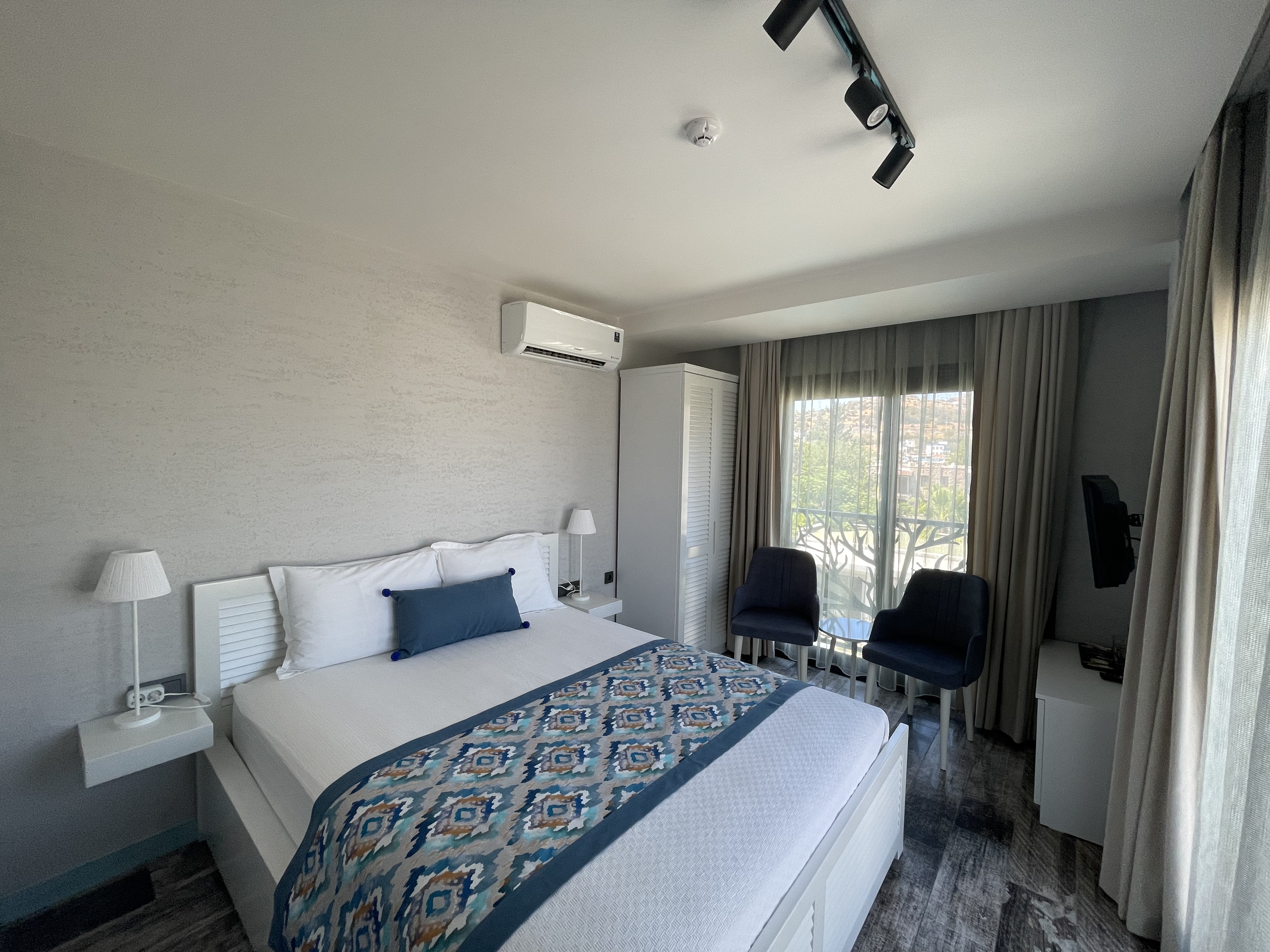 Aspat Room