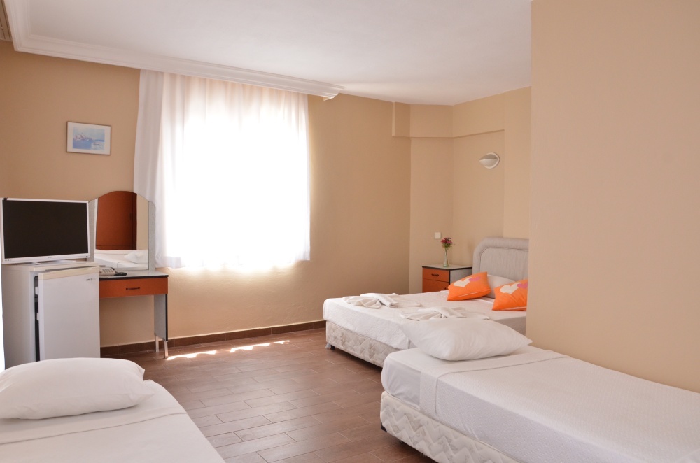 Nil Hotel Sarımsaklı