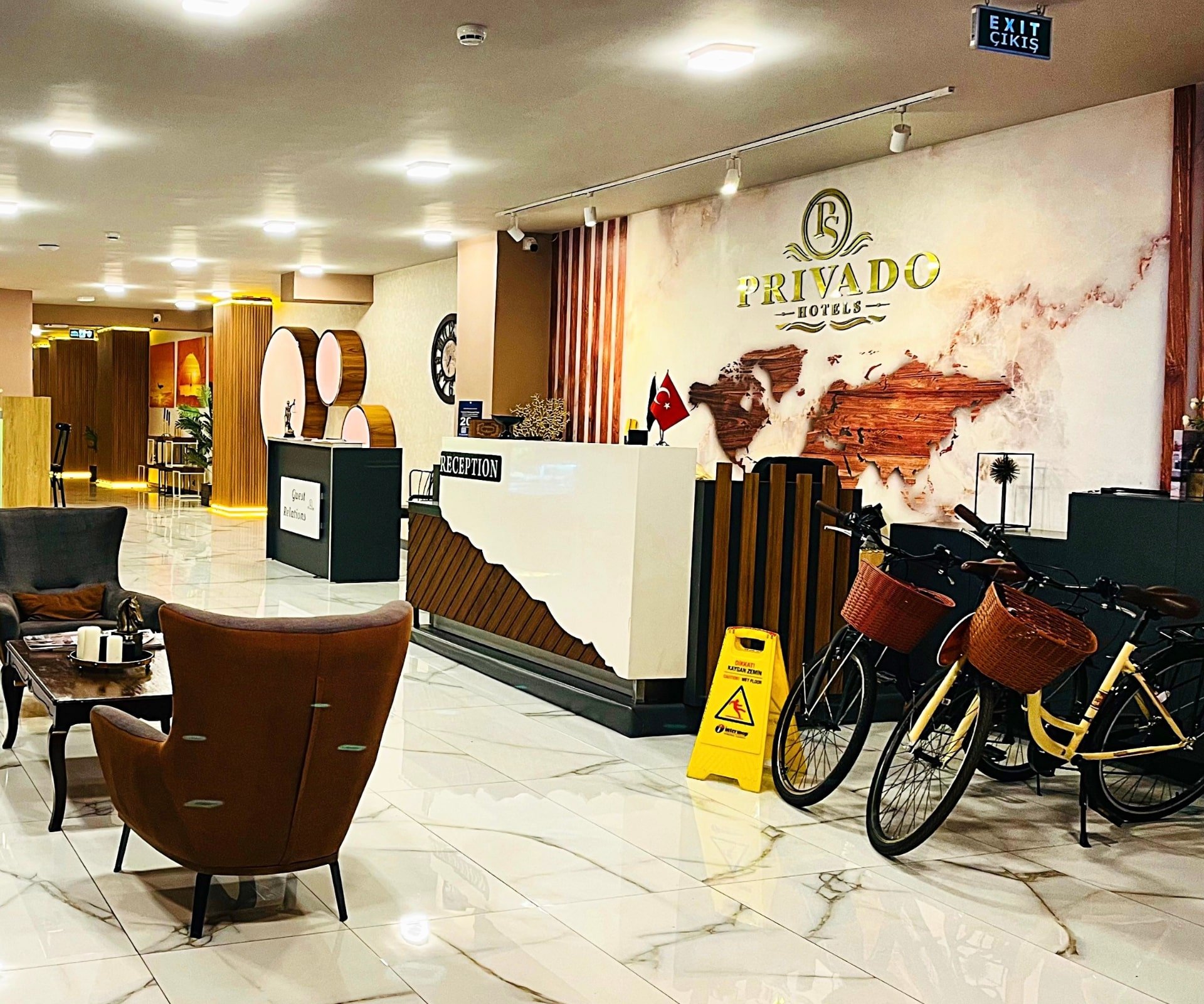 Privado Hotel · 11