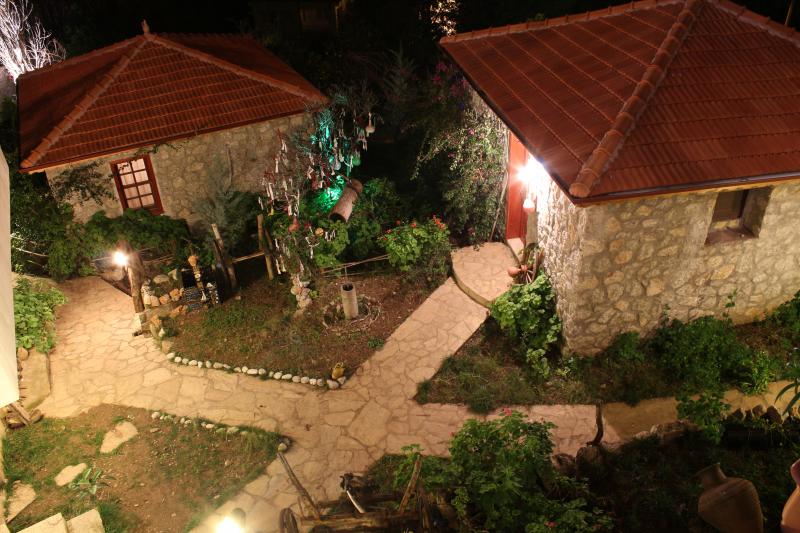 Faralya Yörük Evi Suit