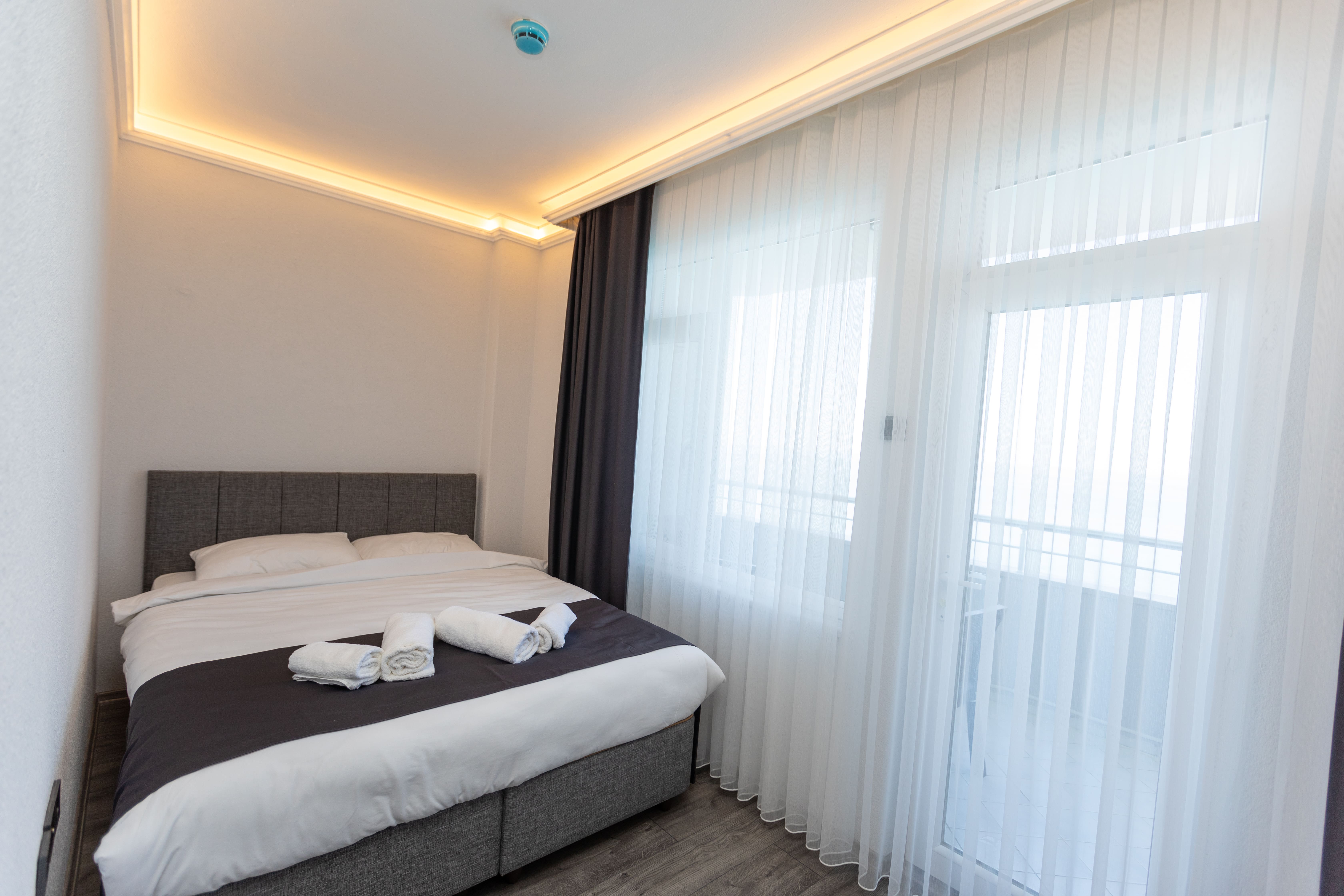 Black Pearly Hotel