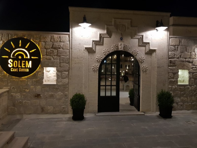Solem Cave Suites