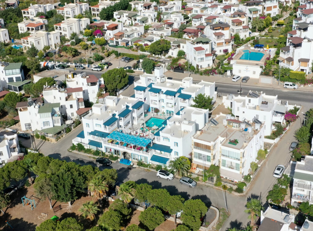 Bahama Art Hotel