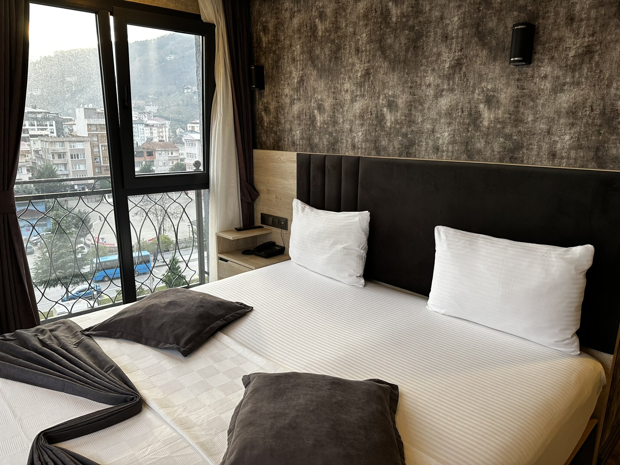 Avni Bey Otel