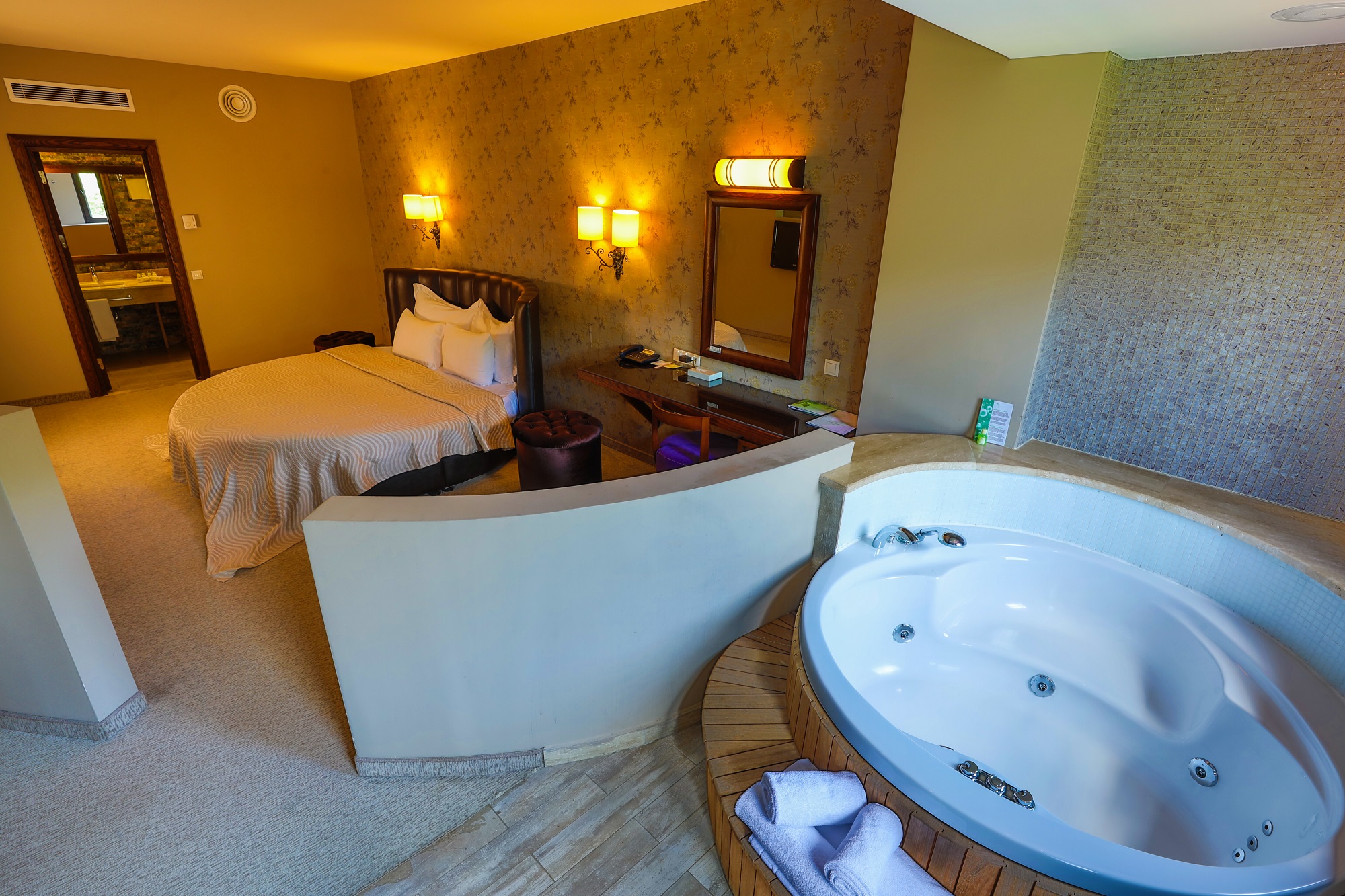 Gazelle Resort & SPA Honeymoon Suite Room