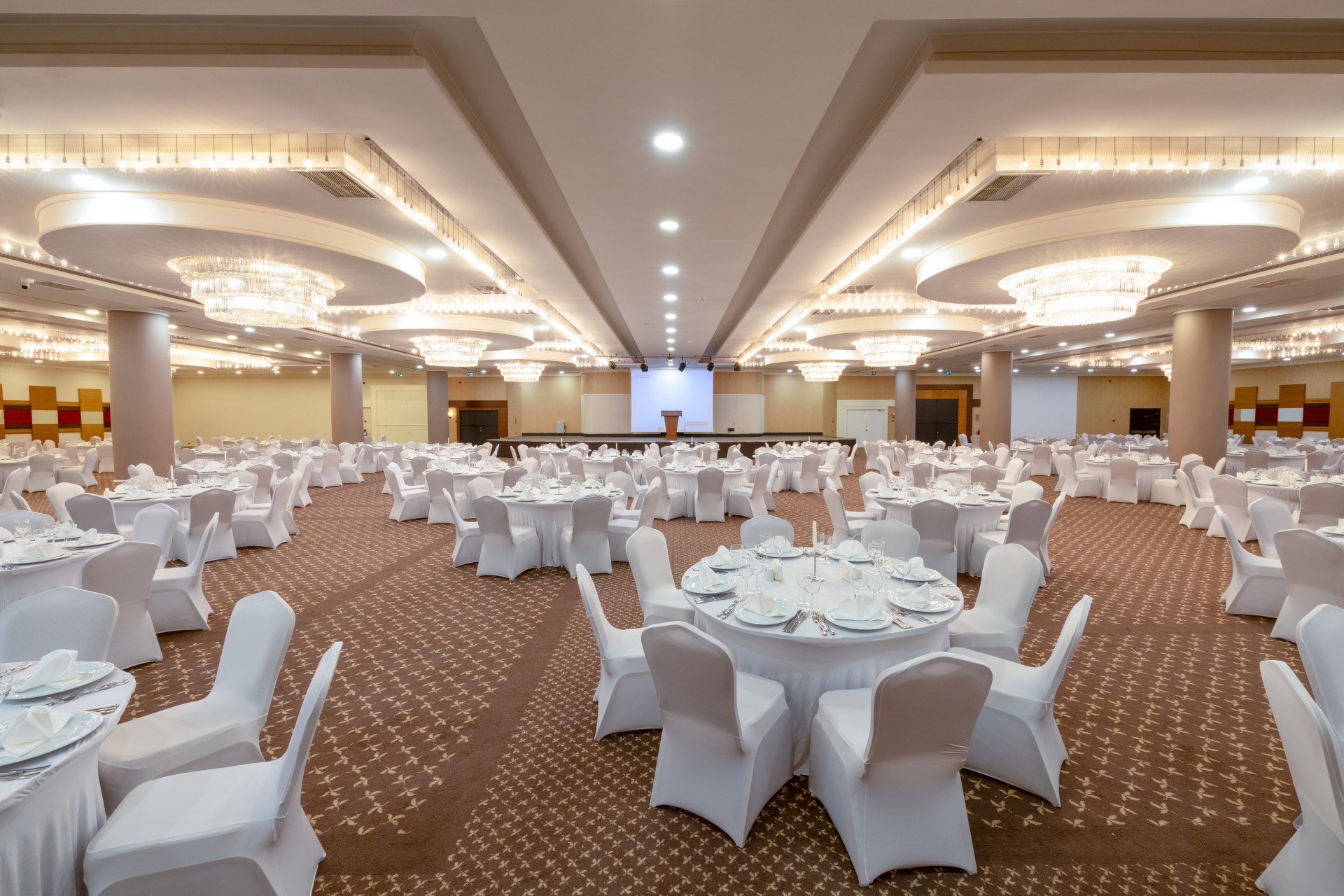 Crystal Admiral Resort Suites & Spa