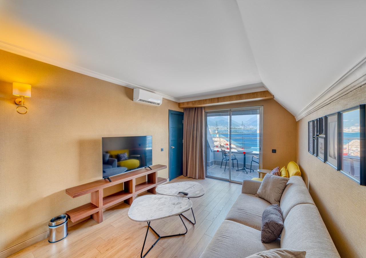 Connected 1+1 Apartment Room, Sea View