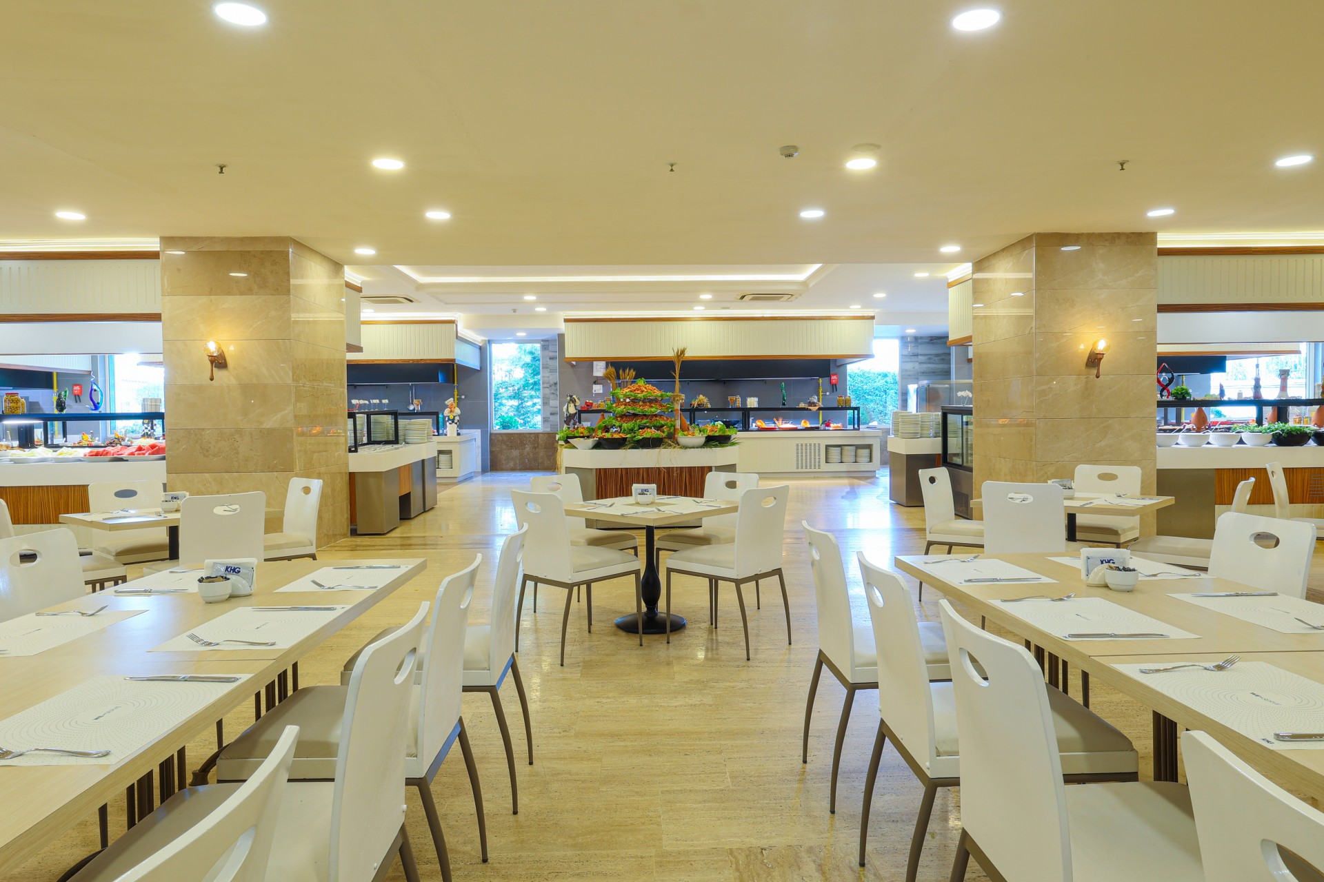 Crystal Admiral Resort Suites & Spa