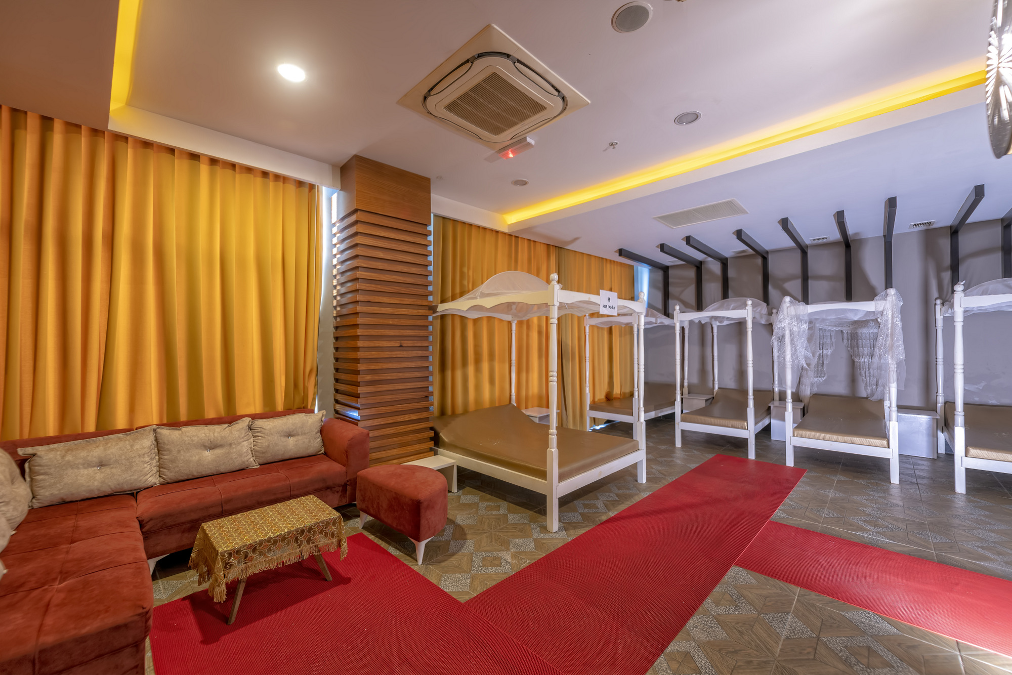 Lrs Port River Hotel & Spa