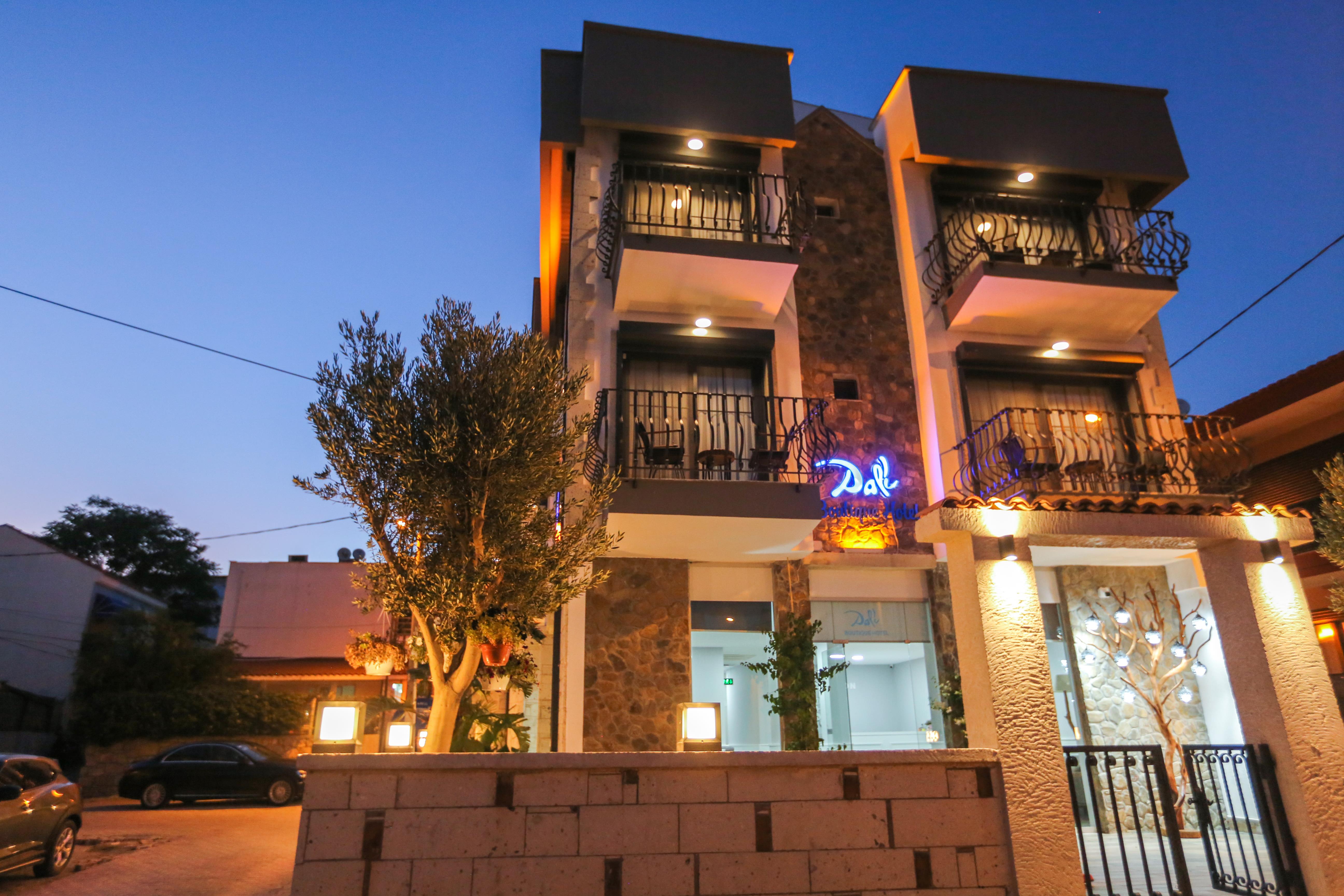 Dali Boutique Hotel