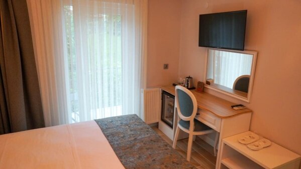 Beyaz Ev Otel & Restaurant