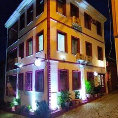 Tirilye Nar Çiçeği Otel · 2