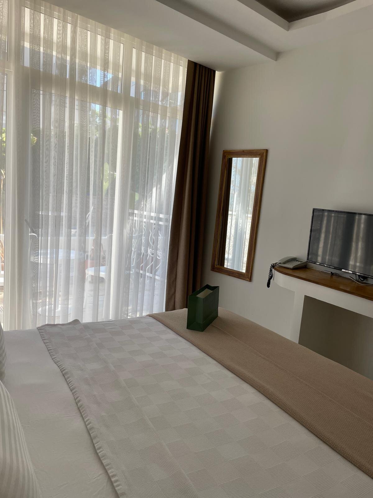 Standart Bahçe Manzaralı Oda