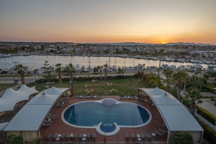 Sisus Hotel