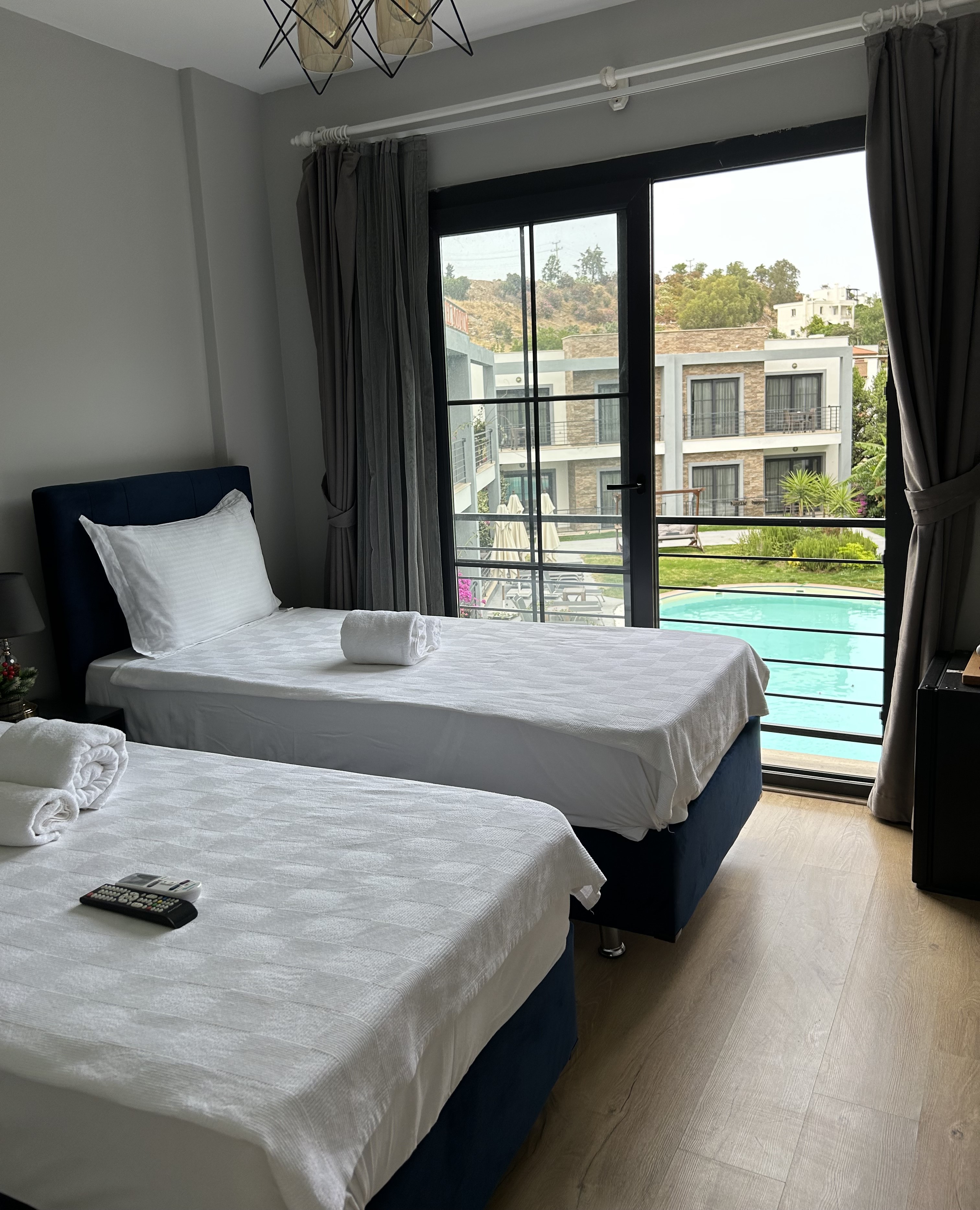 Superior Twin Room, Pool View