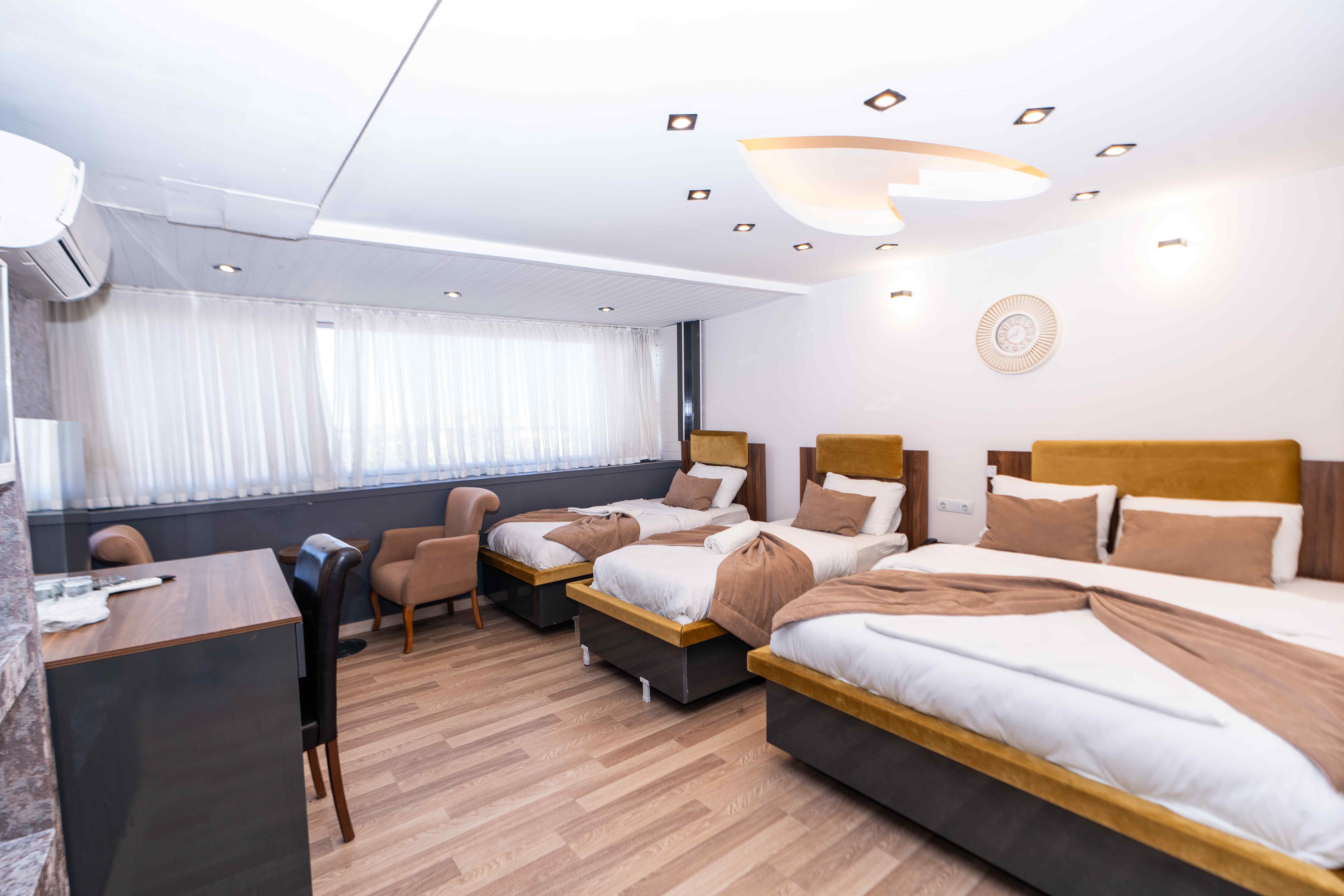 Grand Diamond Hotel · 2