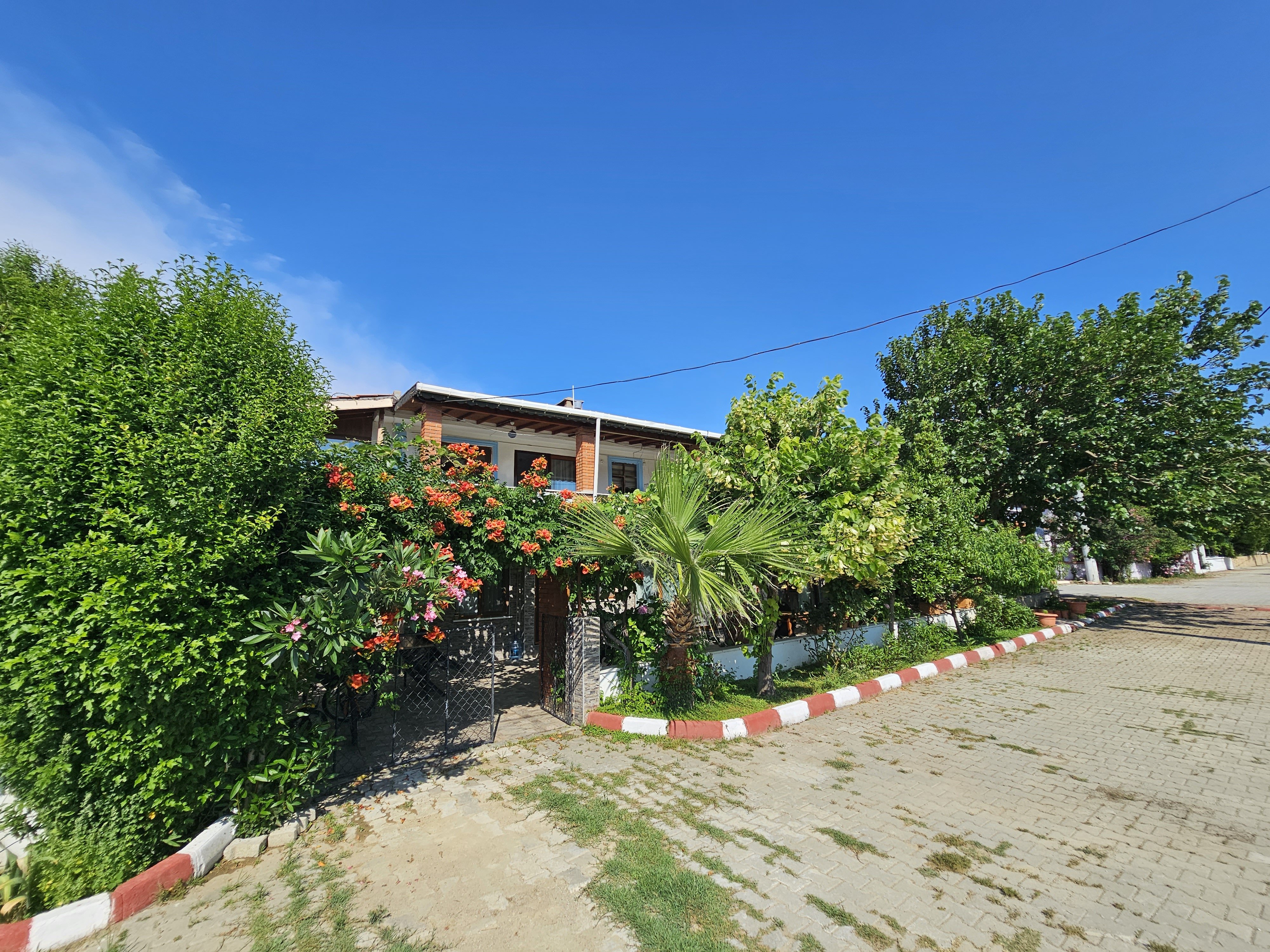 Melanur Pansiyon · 6