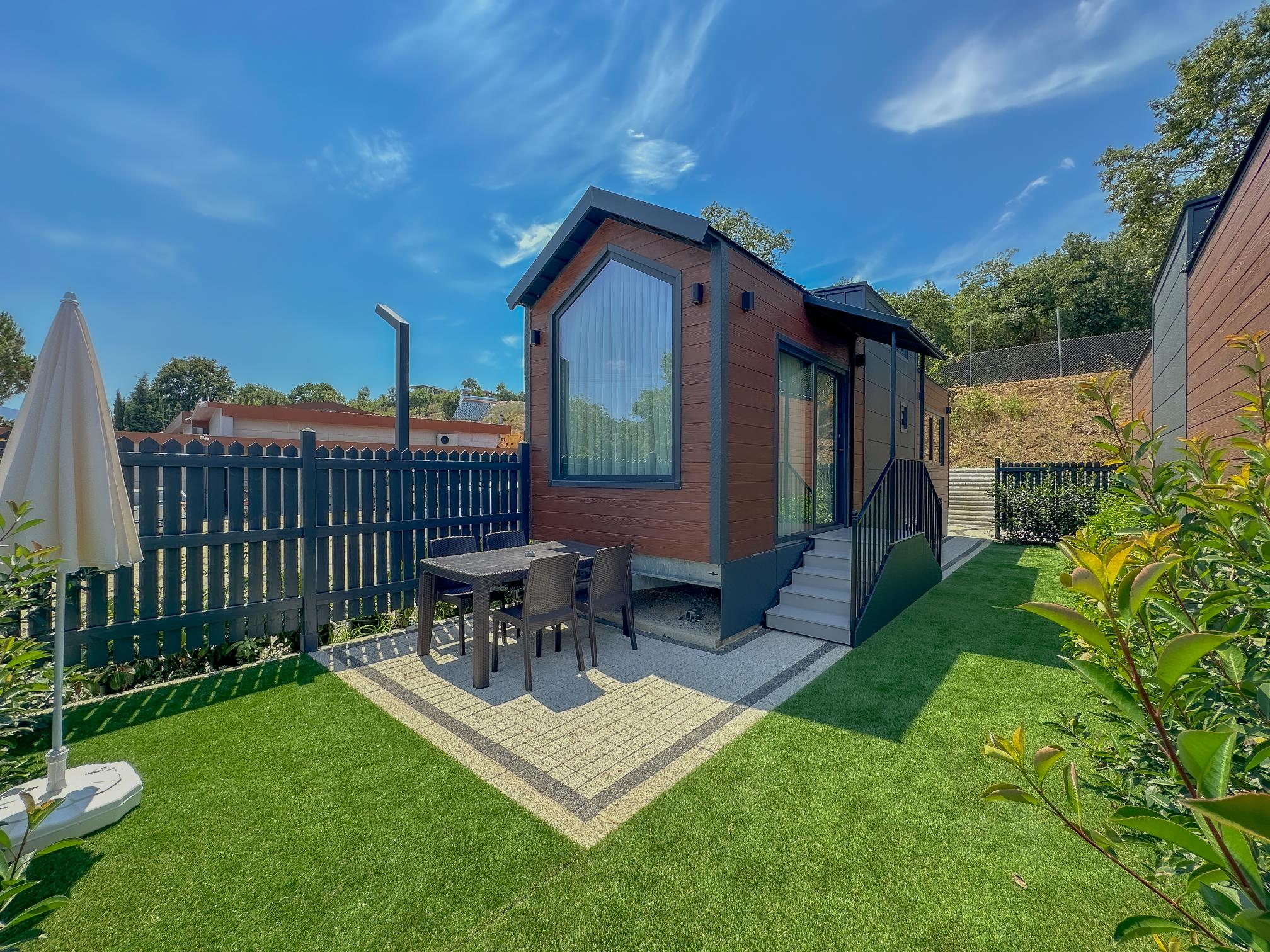 Tiny House, Bahçe Manzaralı