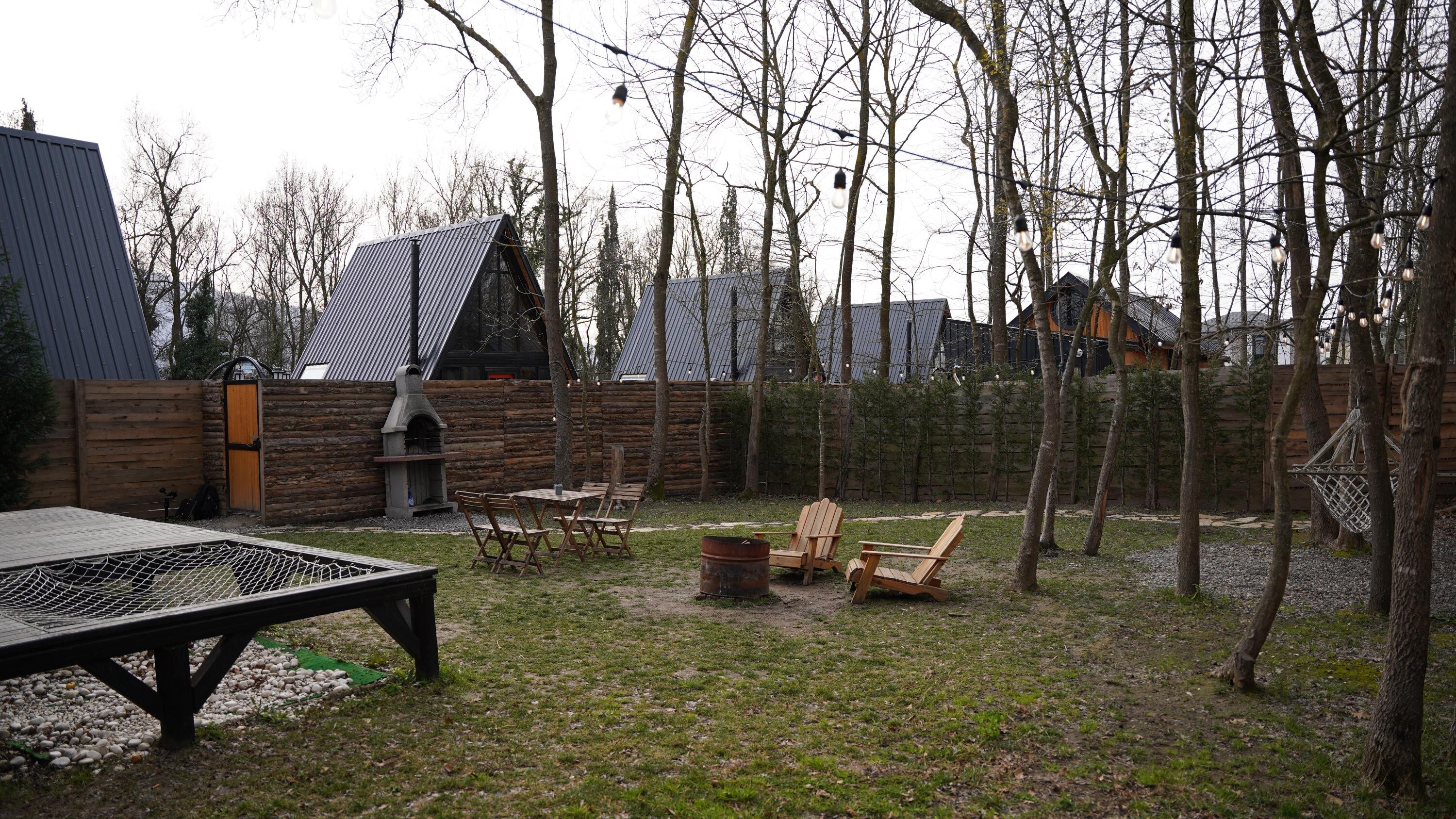 Pentalow Cabin · 27