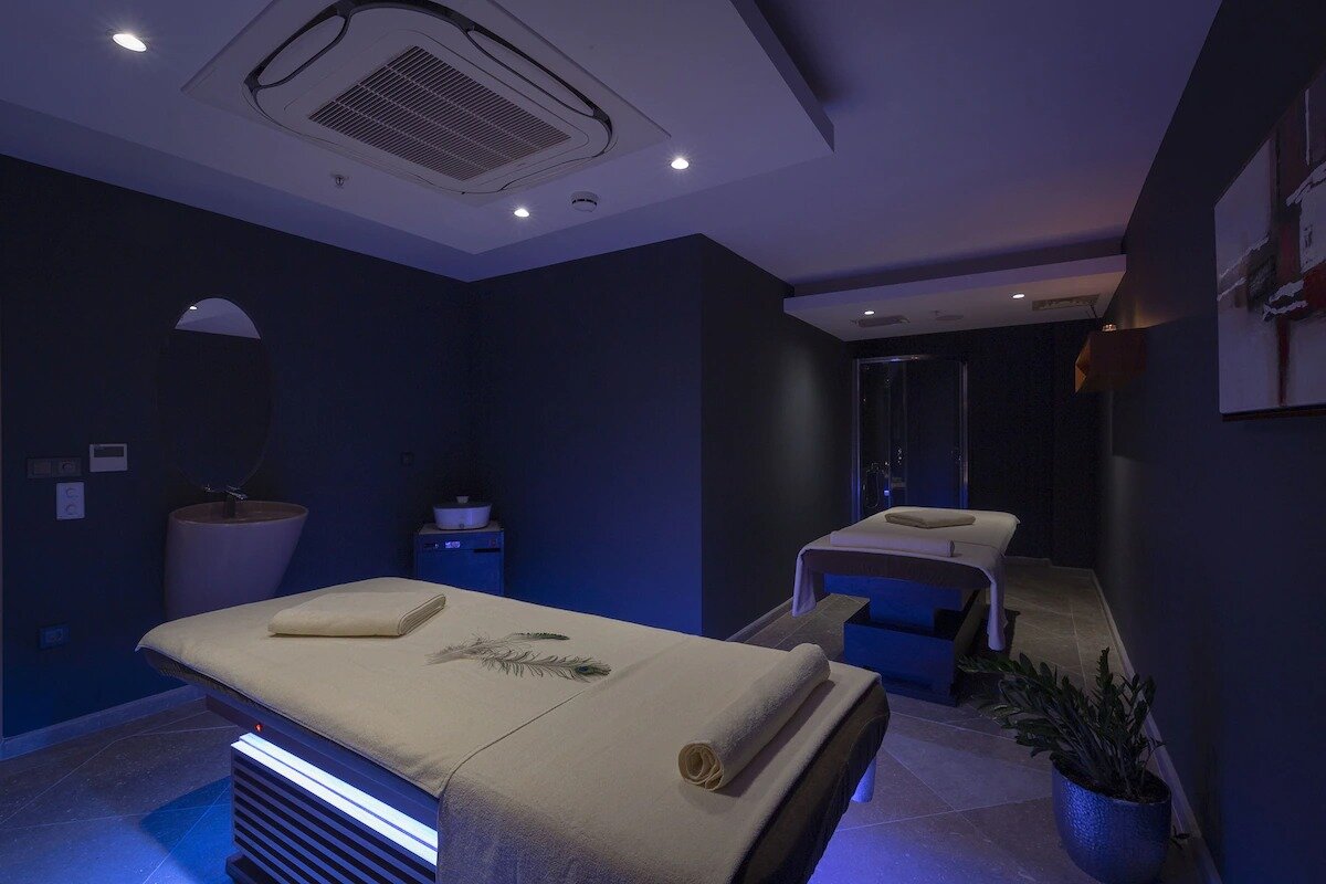 Avec Hotel · 22
