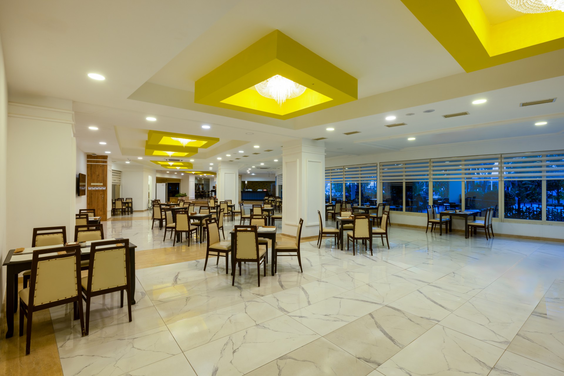 Crystal Admiral Resort Suites & Spa