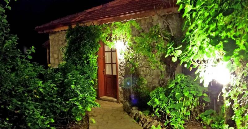 Faralya Yörük Evi Suit