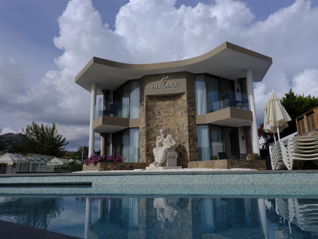 Herodot Beach Hotel