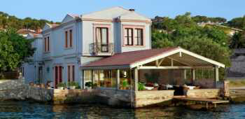 Ferahi Evler Ayvalık