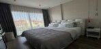 Standart Oda Şehir Manzaralı Görseli