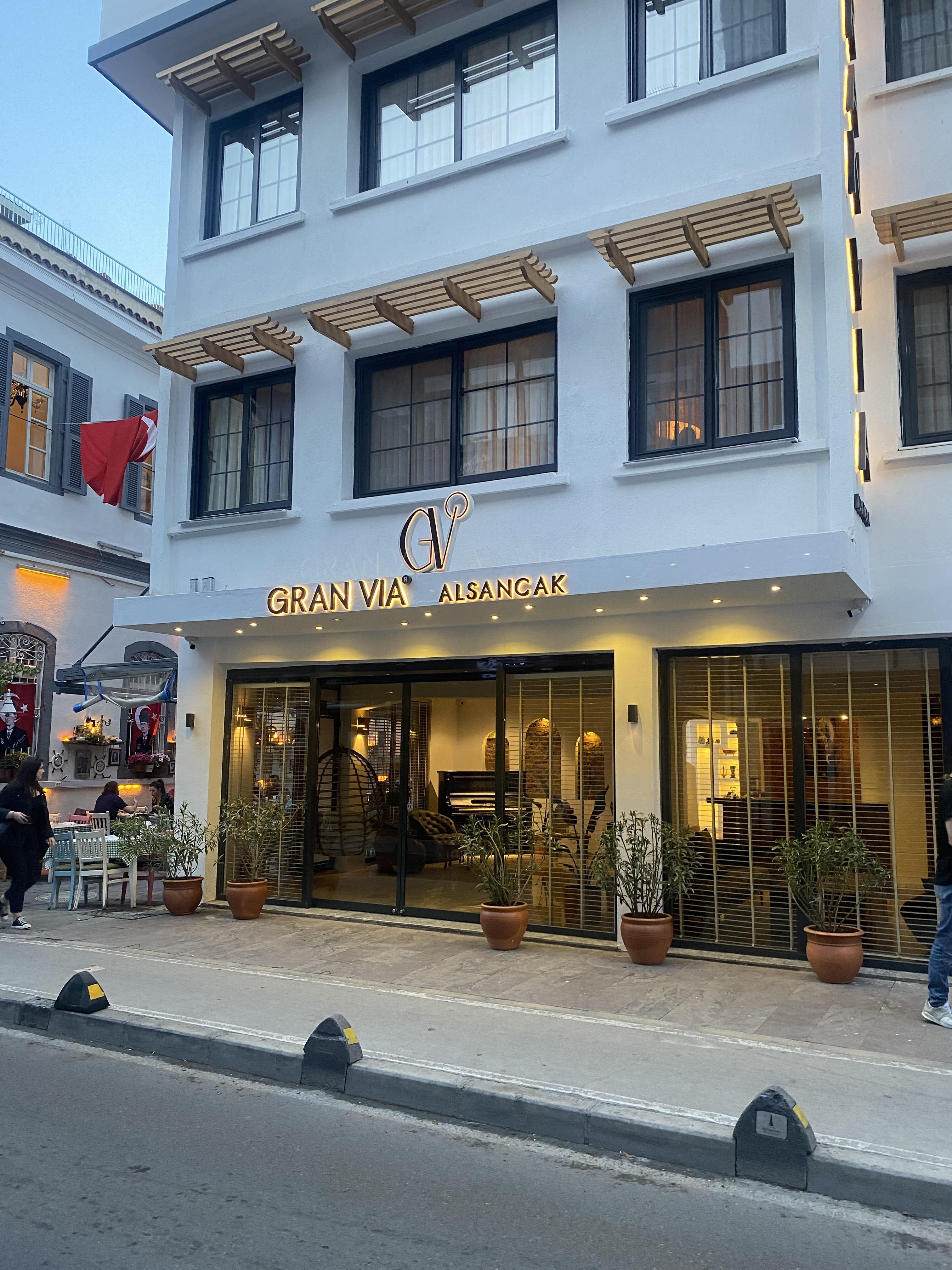 Gran Via Alsancak