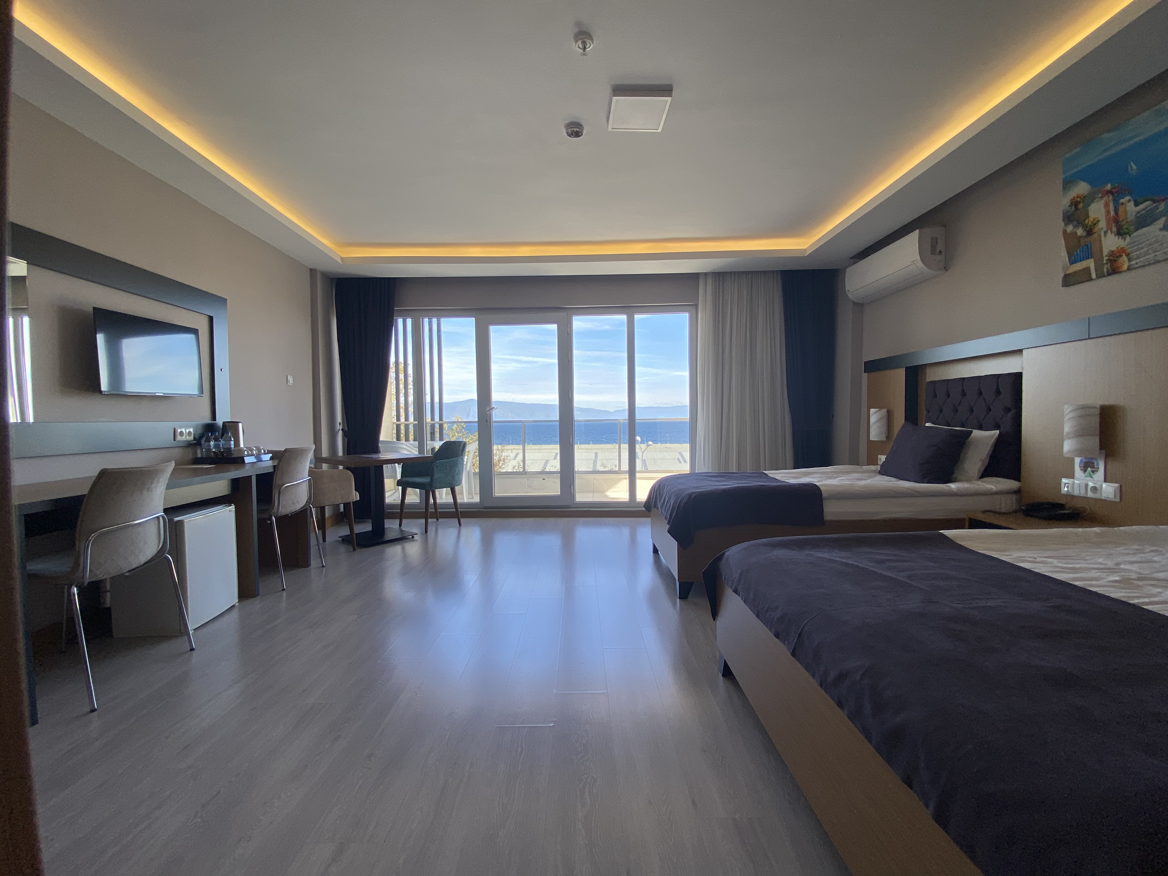 Deluxe Room (Balcony)