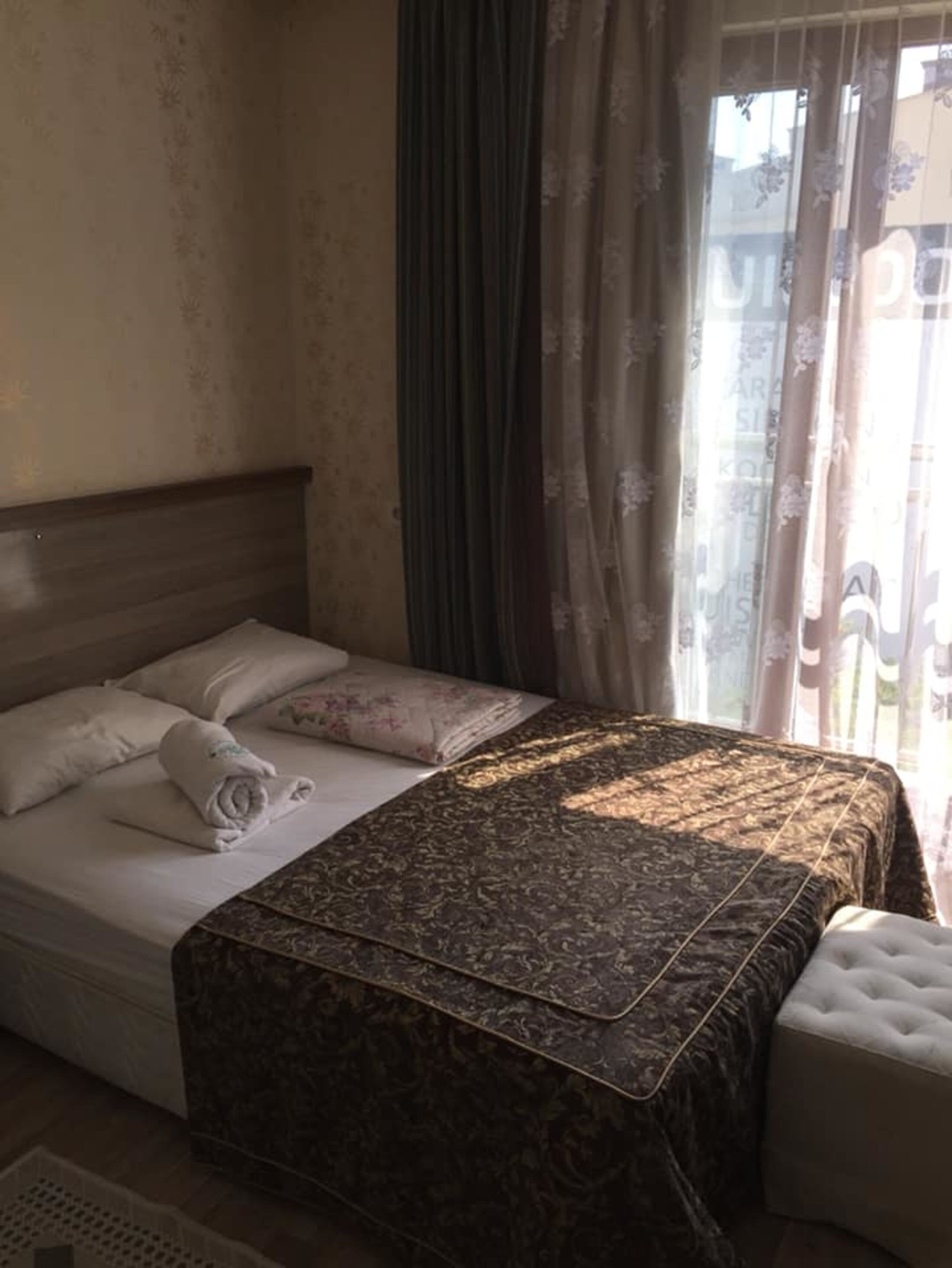 Özgür Hotel