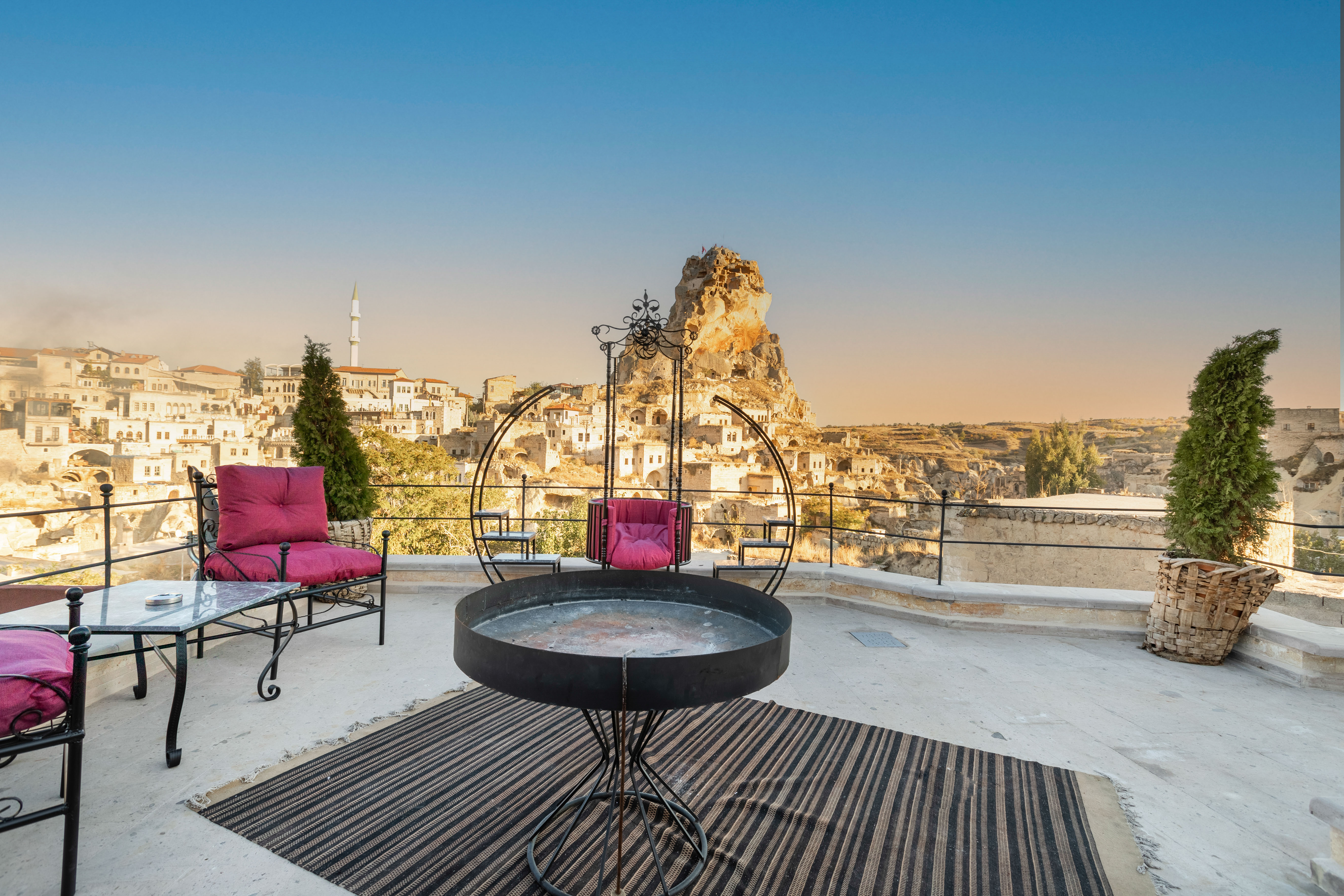 Cappa Via Cave Hotel