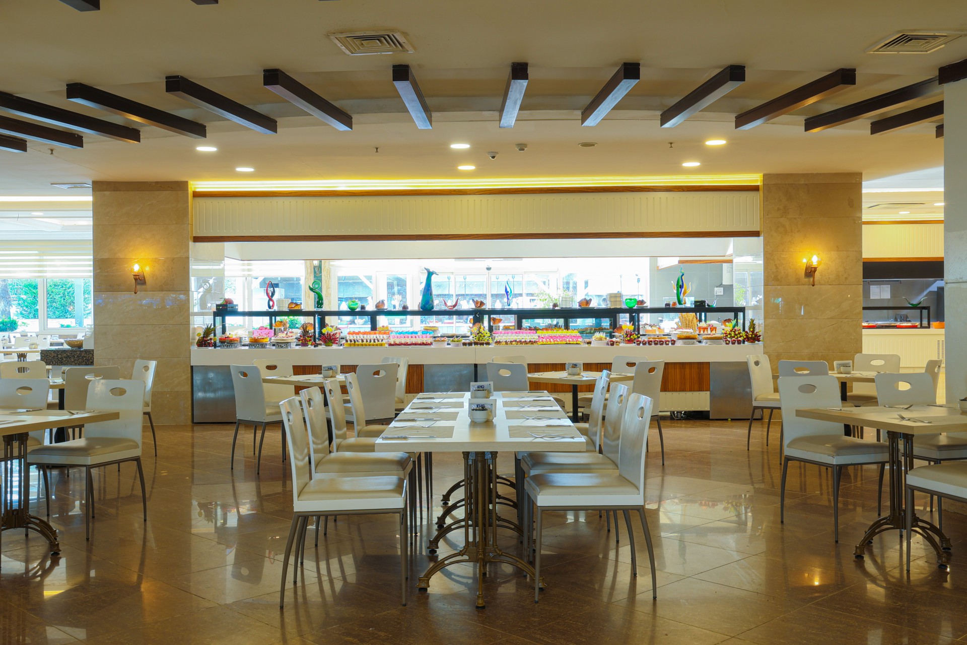 Crystal Admiral Resort Suites & Spa