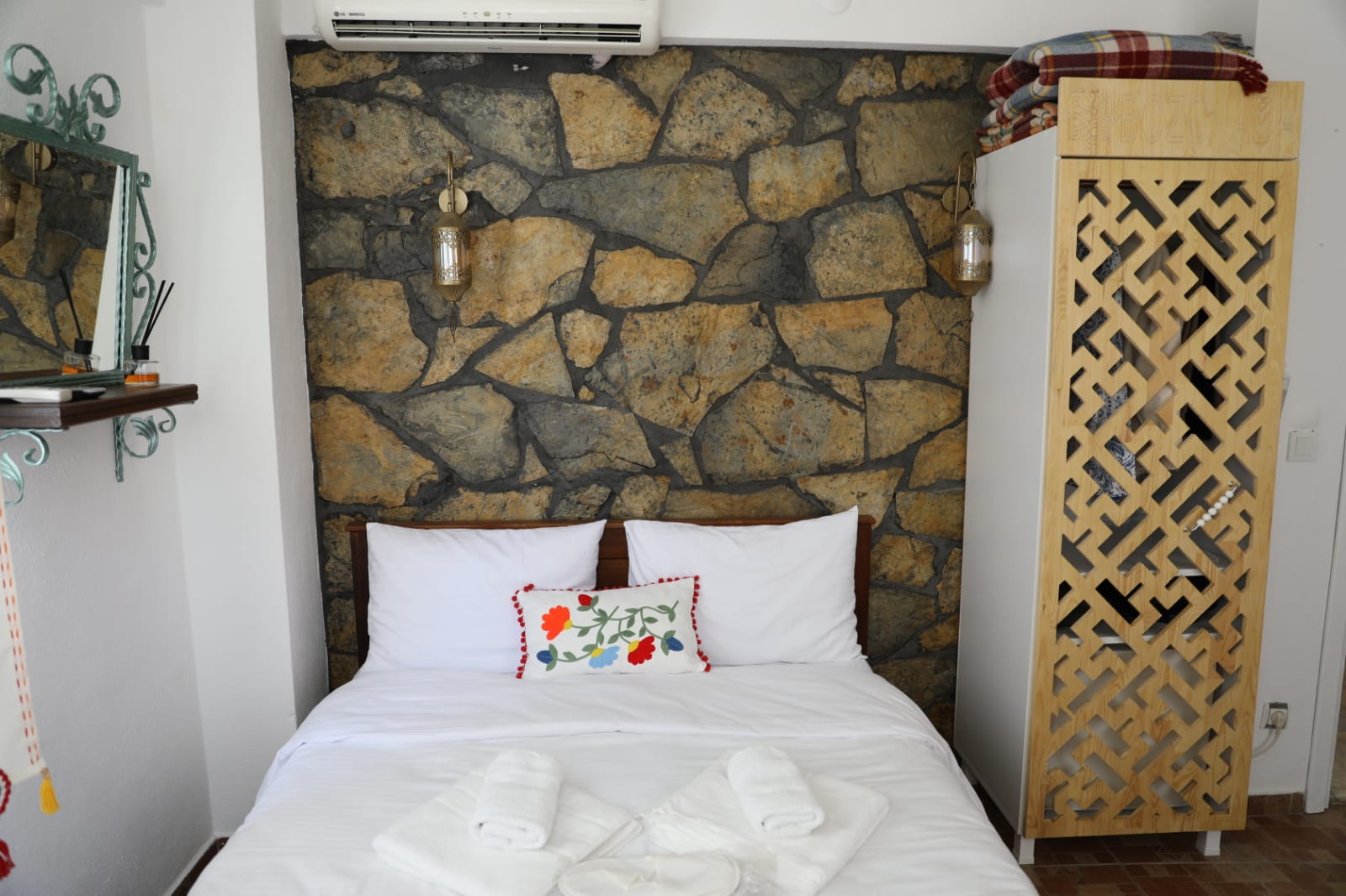 Suite Room (Without Kitchen)