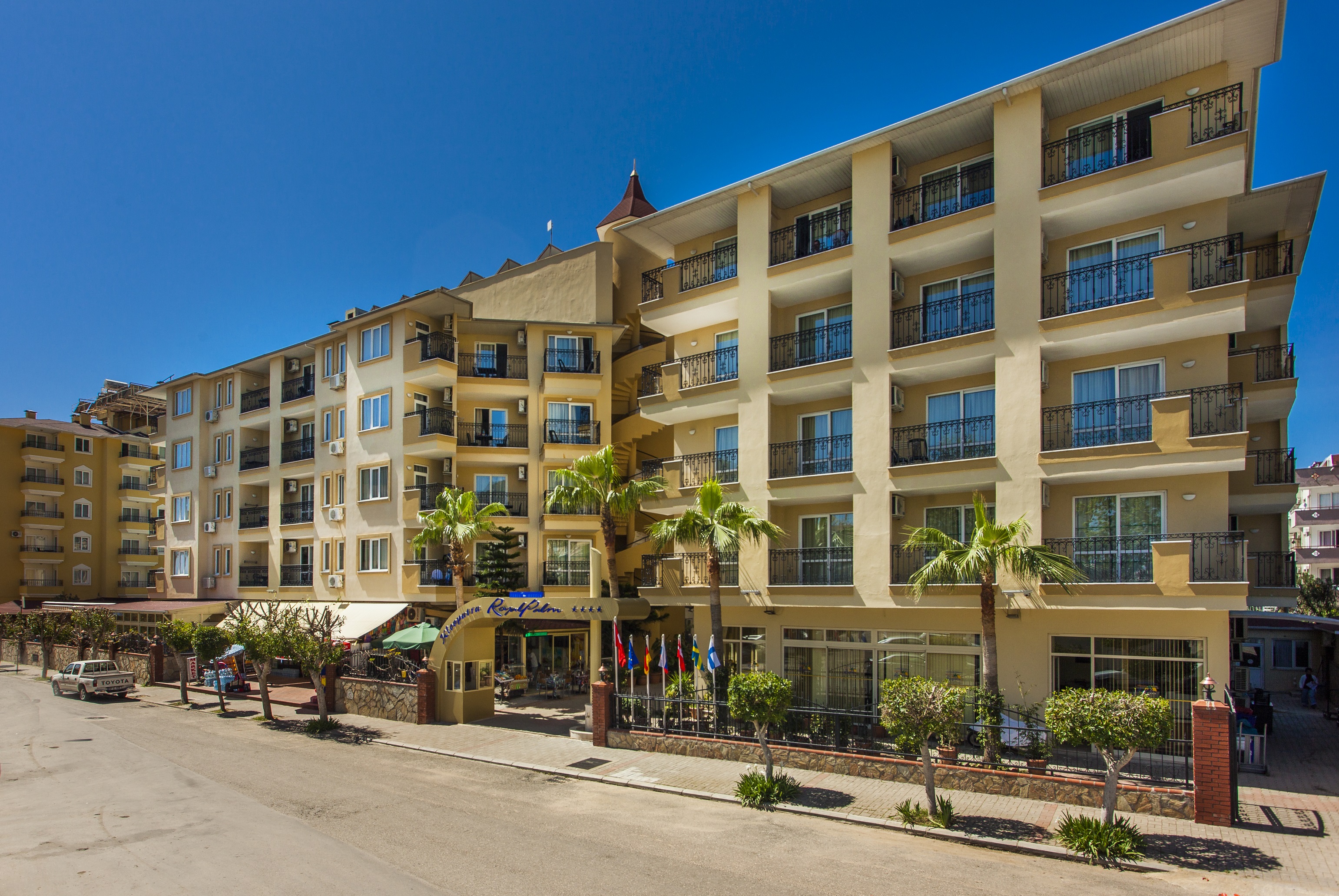 Kleopatra Royal Palm Hotel