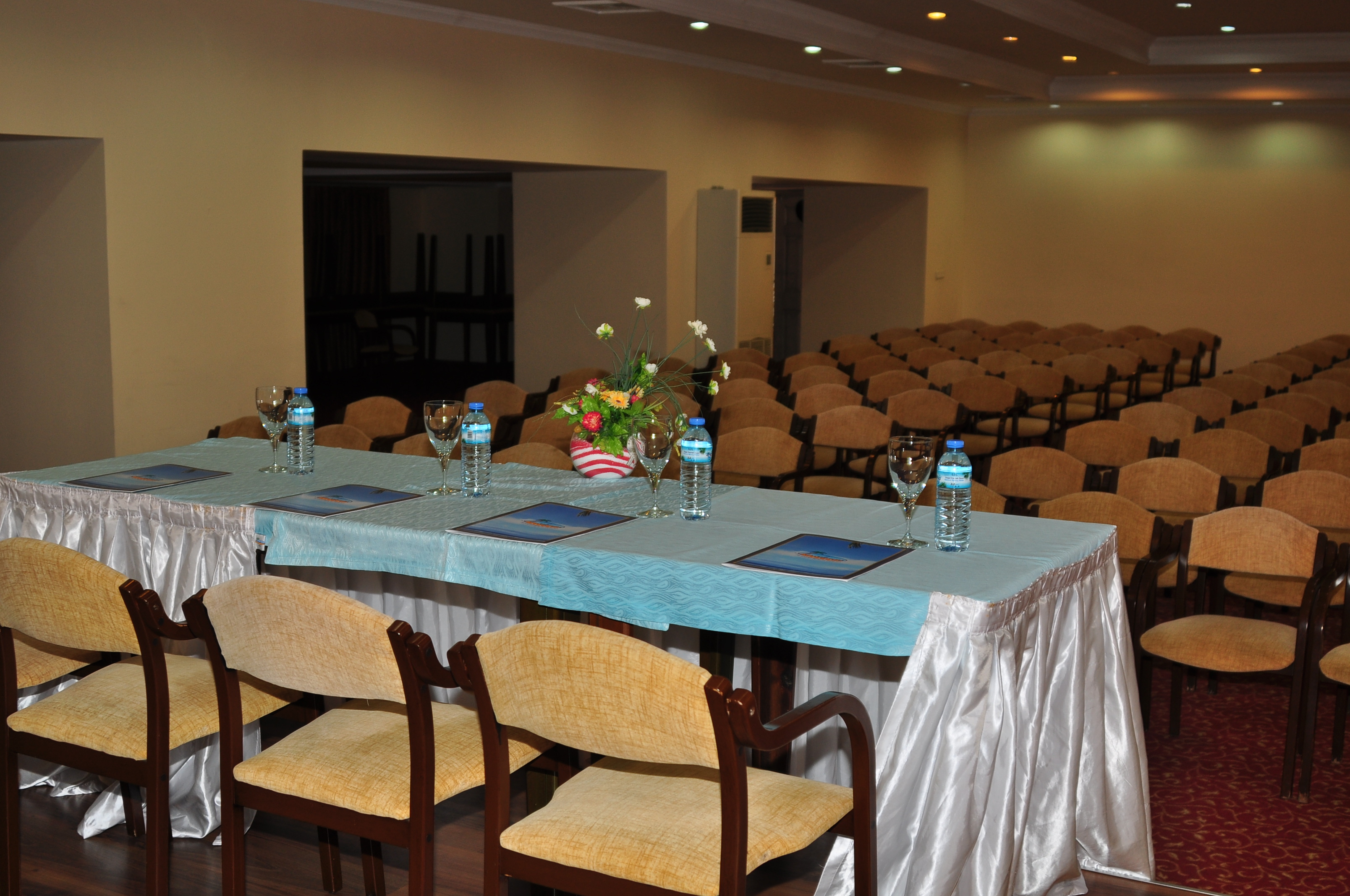 Oz Hotels İncekum Beach Resort