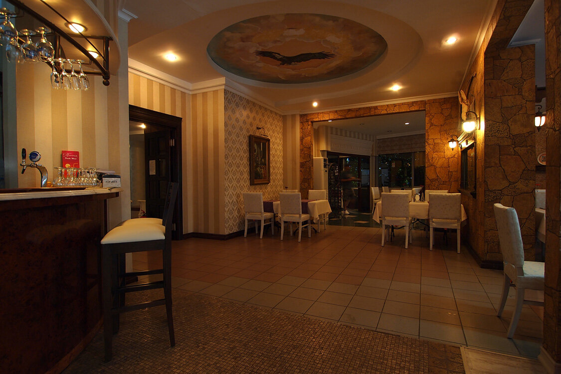 Romance Beach Hotel